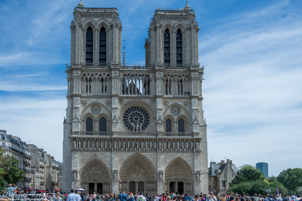DSC_9568fb